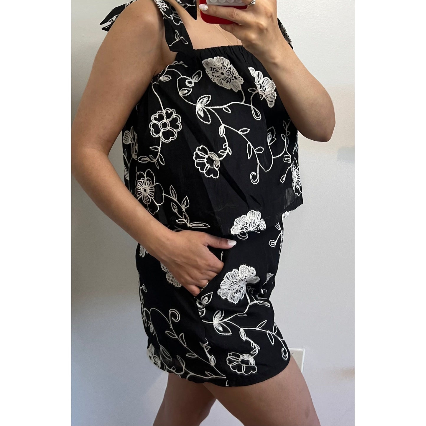 Kerri Floral Embroidered Shorts